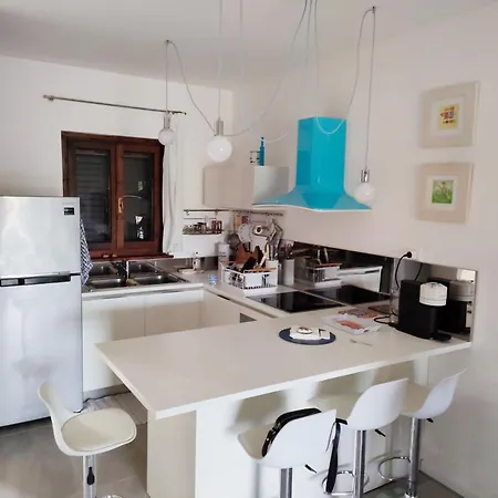 App 382 Albarella Island